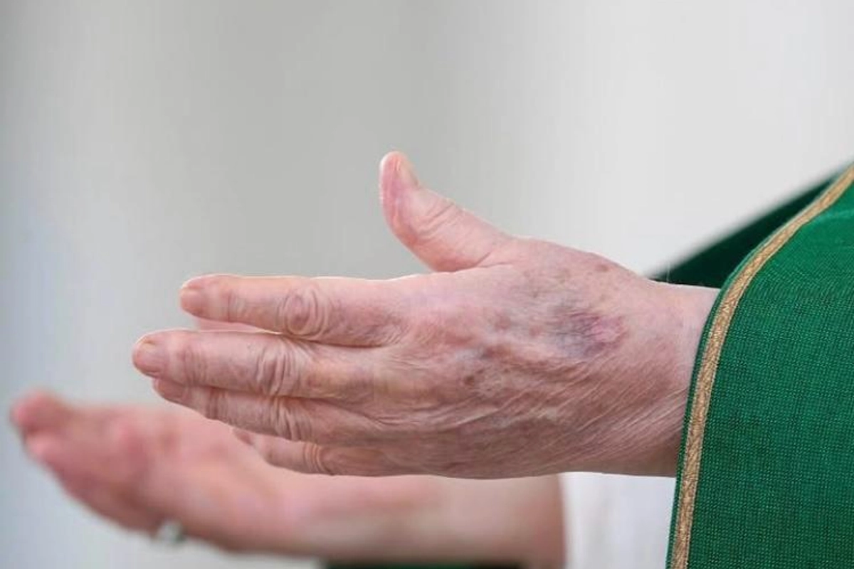 Papež je realista. Z jeho vyjádření nečtu strach ze smrti. Spíš završuje své poslání, říká kněz Christian Pšenička