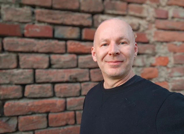 Moderní závislosti lidí dnes | Marek Horňanský