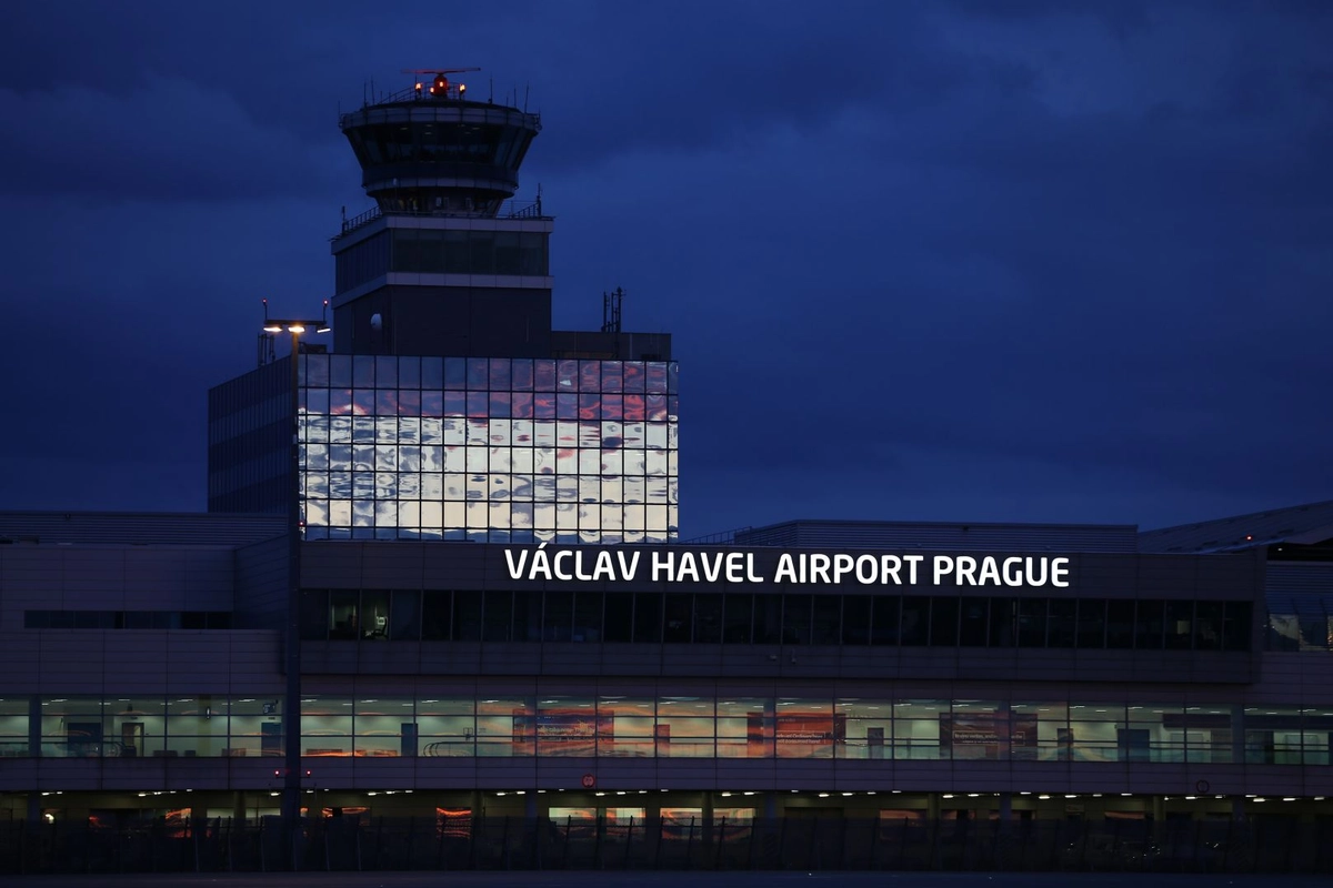 Letiště Václava Havla Praha přináší cestujícím vyšší komfort: V Terminálu 2 bude nově povoleno více tekutin v příručním zavazadle
