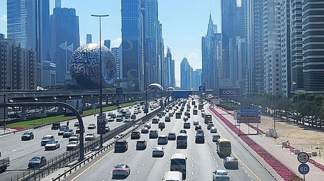 Dubaj. Všichni si jedou pro emisní povolenky.