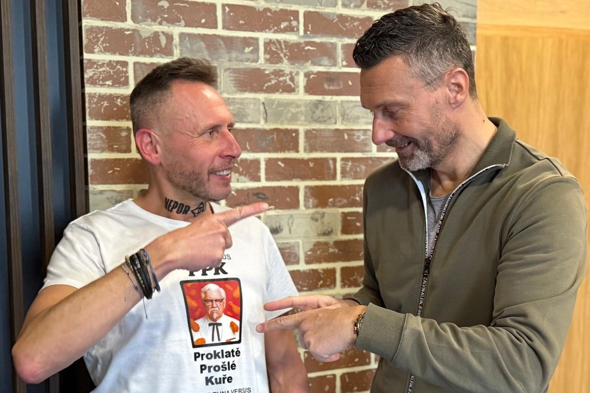 Jan Tuna se svým pořadem Tuna versus otevřel velkou kauzu ohledně ohrožení zdraví strávníků v řetězci KFC