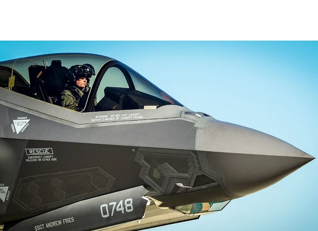 Stíhačka F-35: Kanadské postřehy