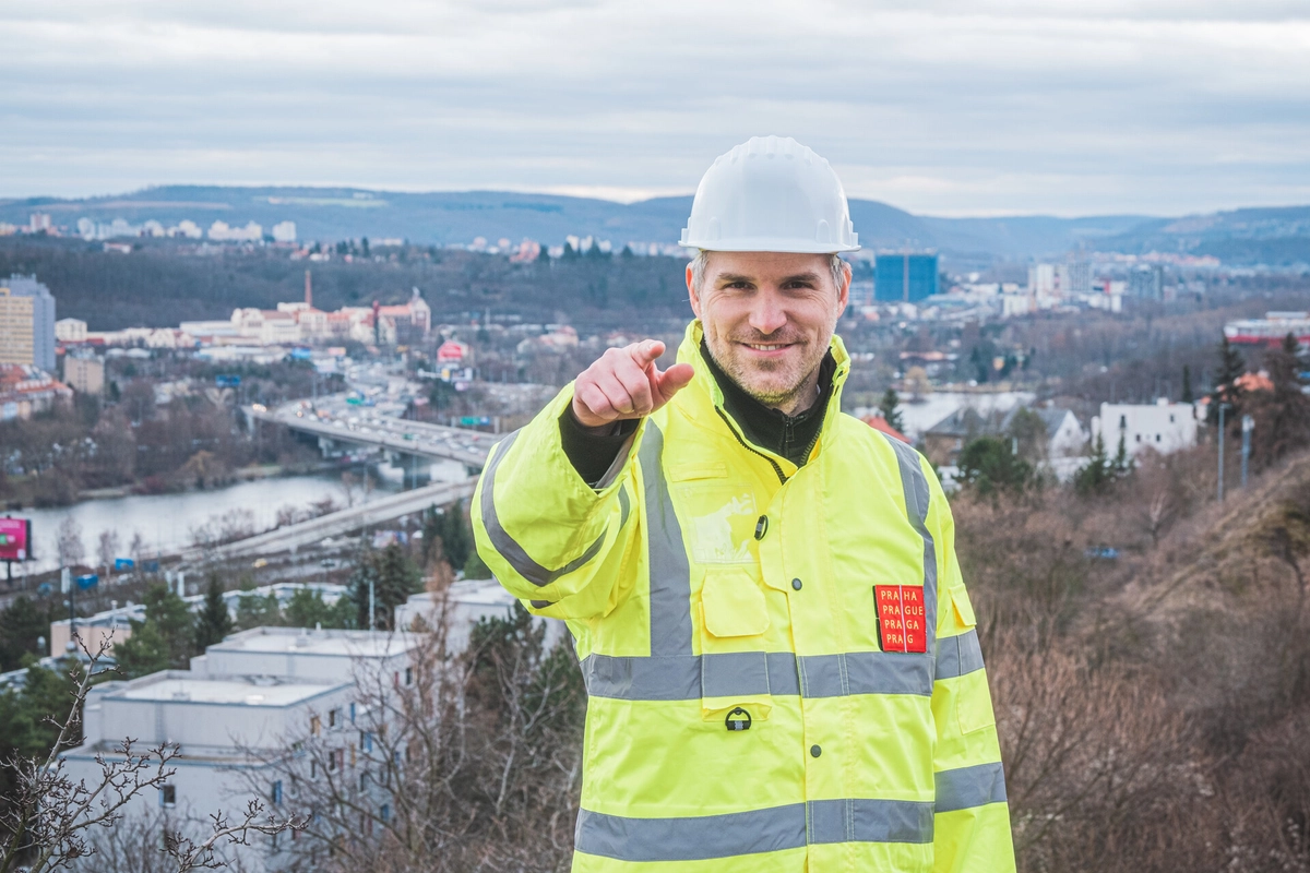 Ranní kolony v hlavním městě se mají stát minulostí, Praha vybuduje tisíce parkovacích míst