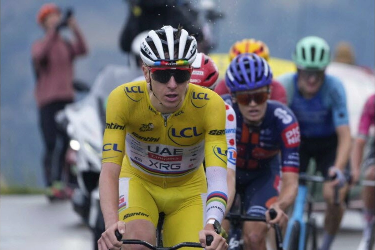 Tour de France 2025 je u konce. Celkové vítězství patří potřetí v řadě Tadeji Pogačarovi