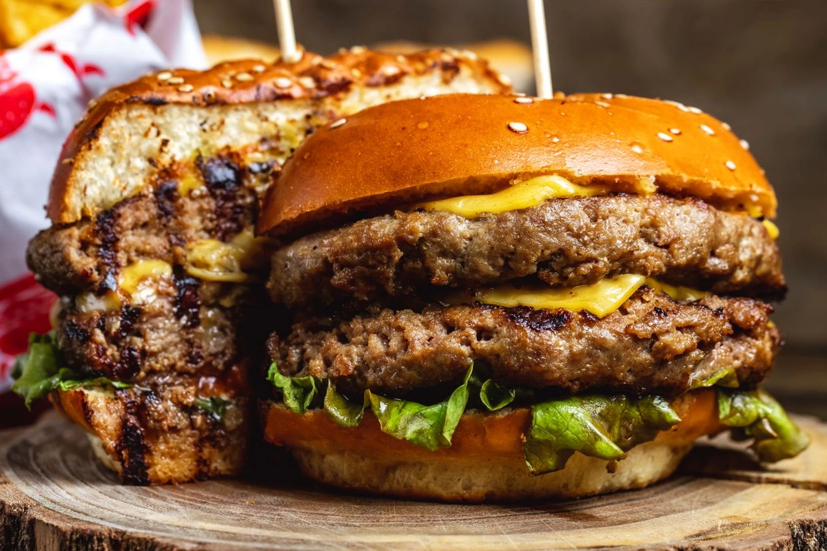 Americké fastfoodové řetězce míří do Česka. Pobočky by tu mohly otevřít firmy jako Wendy's nebo Olive Garden