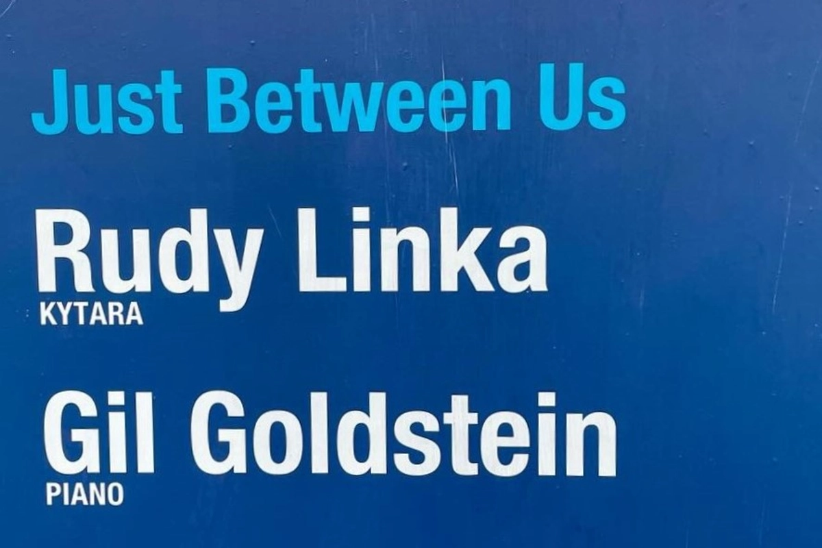 Hrál s nejlepšími kytaristy světa a získal pět Grammy. Pianista Gil Goldstein v Praze představí jazzový dialog s Rudy Linkou