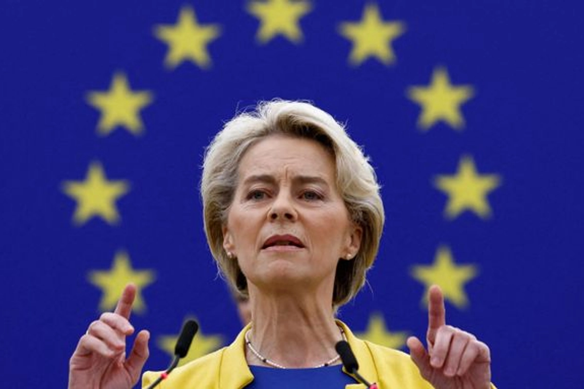 Předsedkyně Evropské komise Ursula von der Leyen čelí hned dvěma návrhům na hlasování o nedůvěře