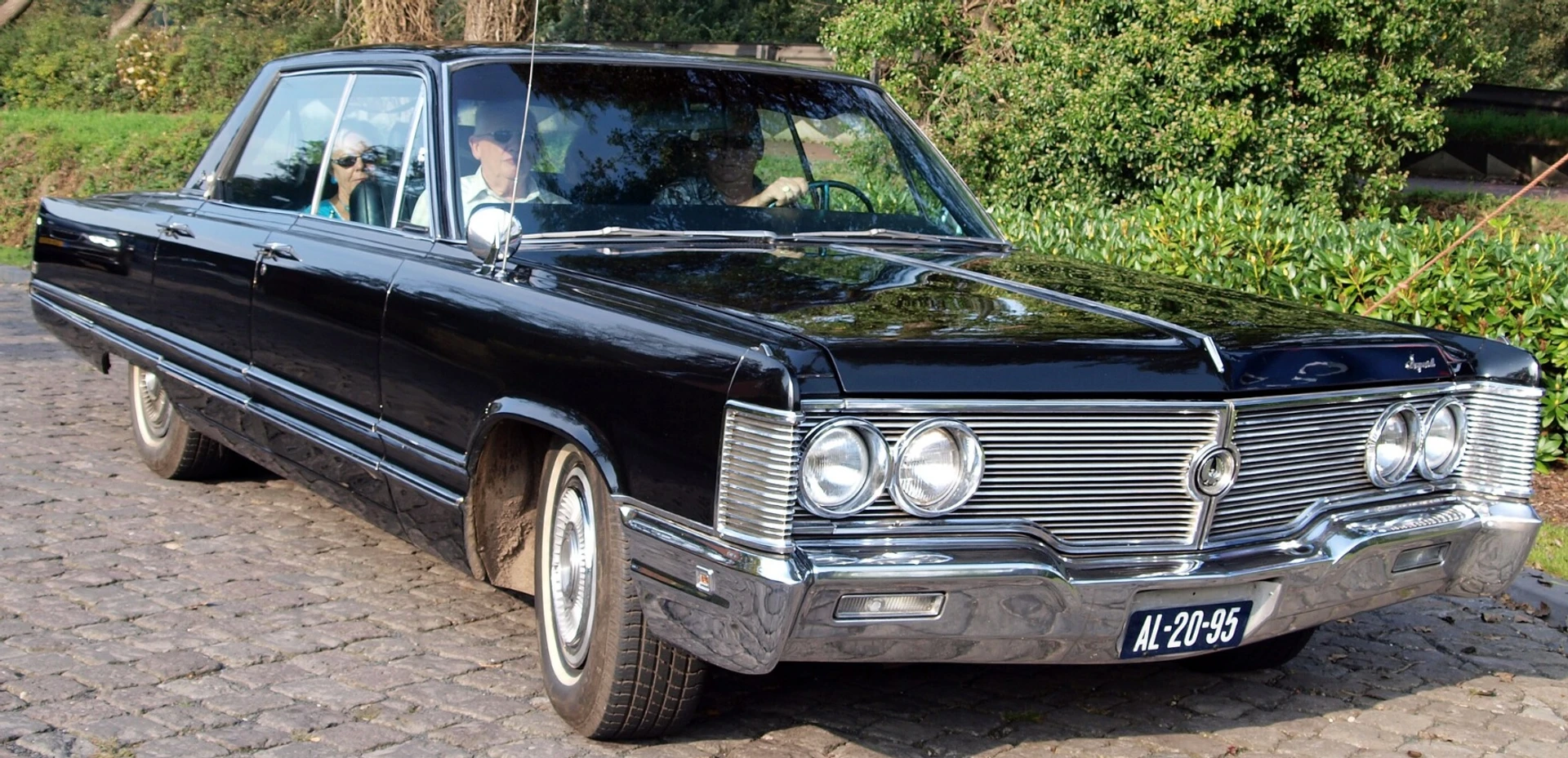 Imperial LeBaron