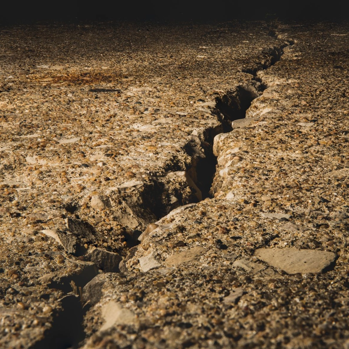 Na Chebsku začíná unikátní seismologický experiment, do kterého se zapojují vědci z Česka i Německa. 