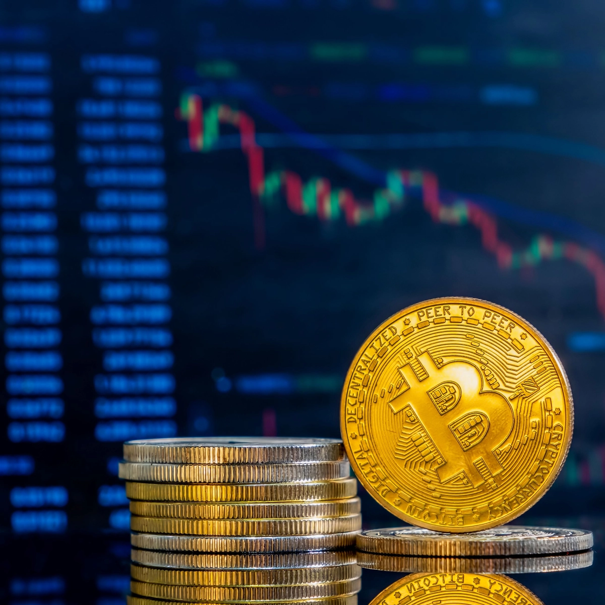 Stovky milionů korun v bitcoinech zmizely z kryptoměnové peněženky podnikatele, který byl ve vazbě. Kódy k peněžence měla podle všeho policie