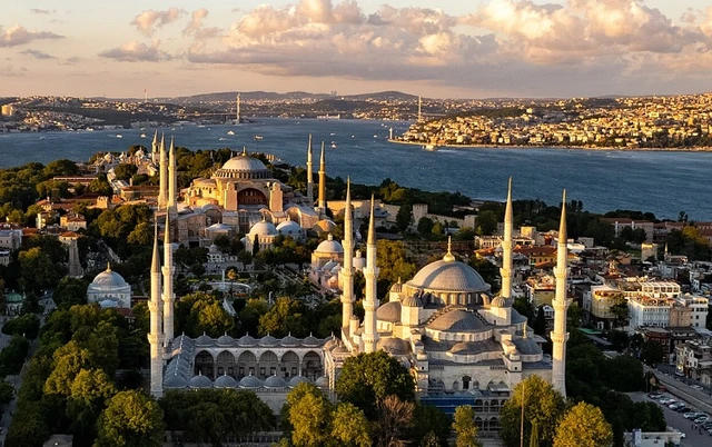 Istanbul: Putinovi spadla maska
