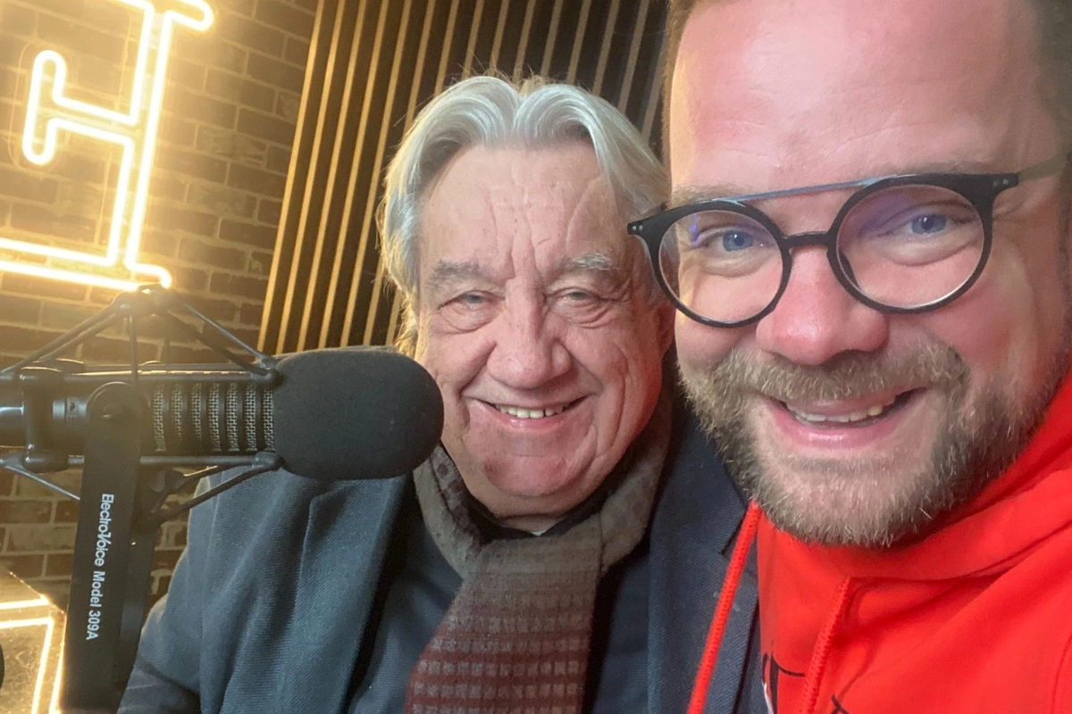 Hvězdný fotograf František Jirásek vydává knihu. Nejen o tom jsme hovořili v živém vysílání