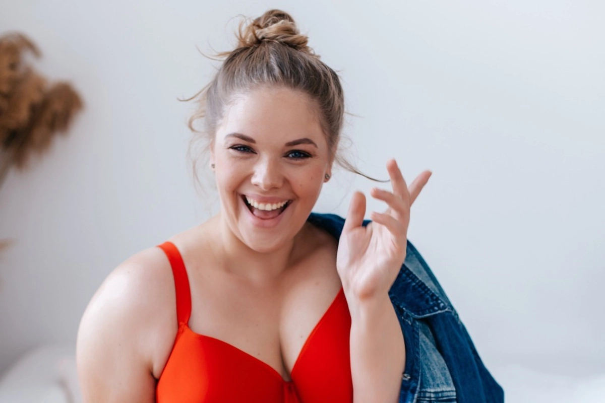 S pár kily navíc musíte do zahraničí. Plus size modelka se u nás neuživí