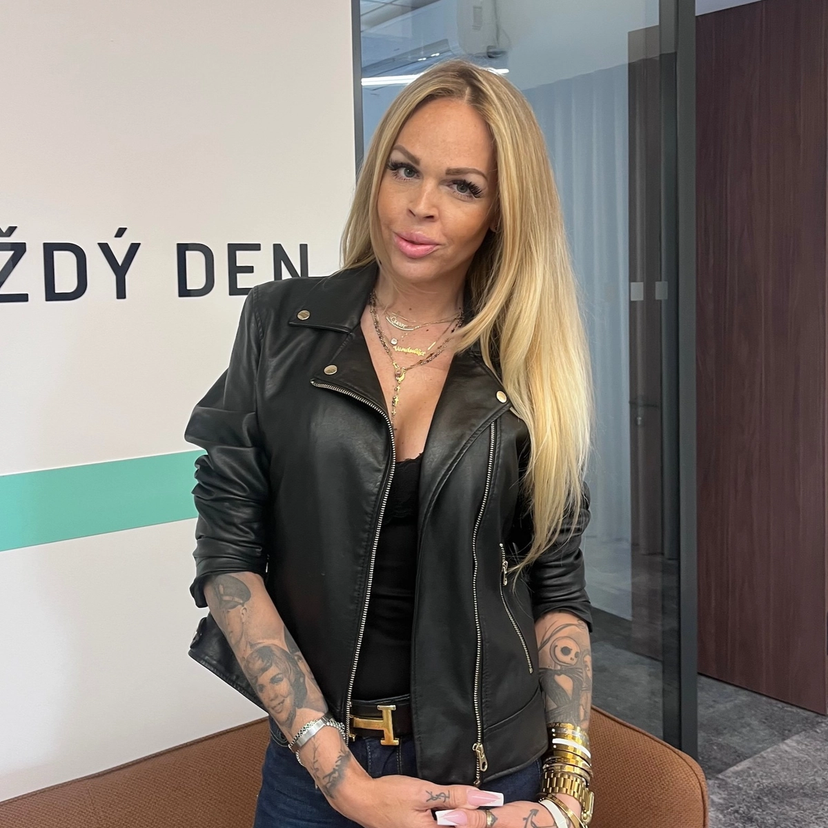 Modelka a influencerka Vendula Vlasáková: Už v pěti letech jsem věděla, že jsem holka. Můj partner má rád plastické ženy. Říkáme si Vémolovi 2.