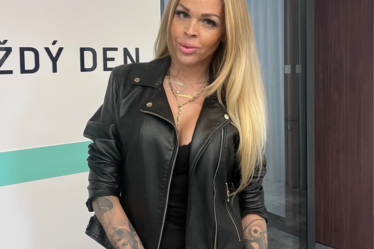 Modelka a influencerka Vendula Vlasáková: Už v pěti letech jsem věděla, že jsem holka. Můj partner má rád plastické ženy. Říkáme si Vémolovi 2.