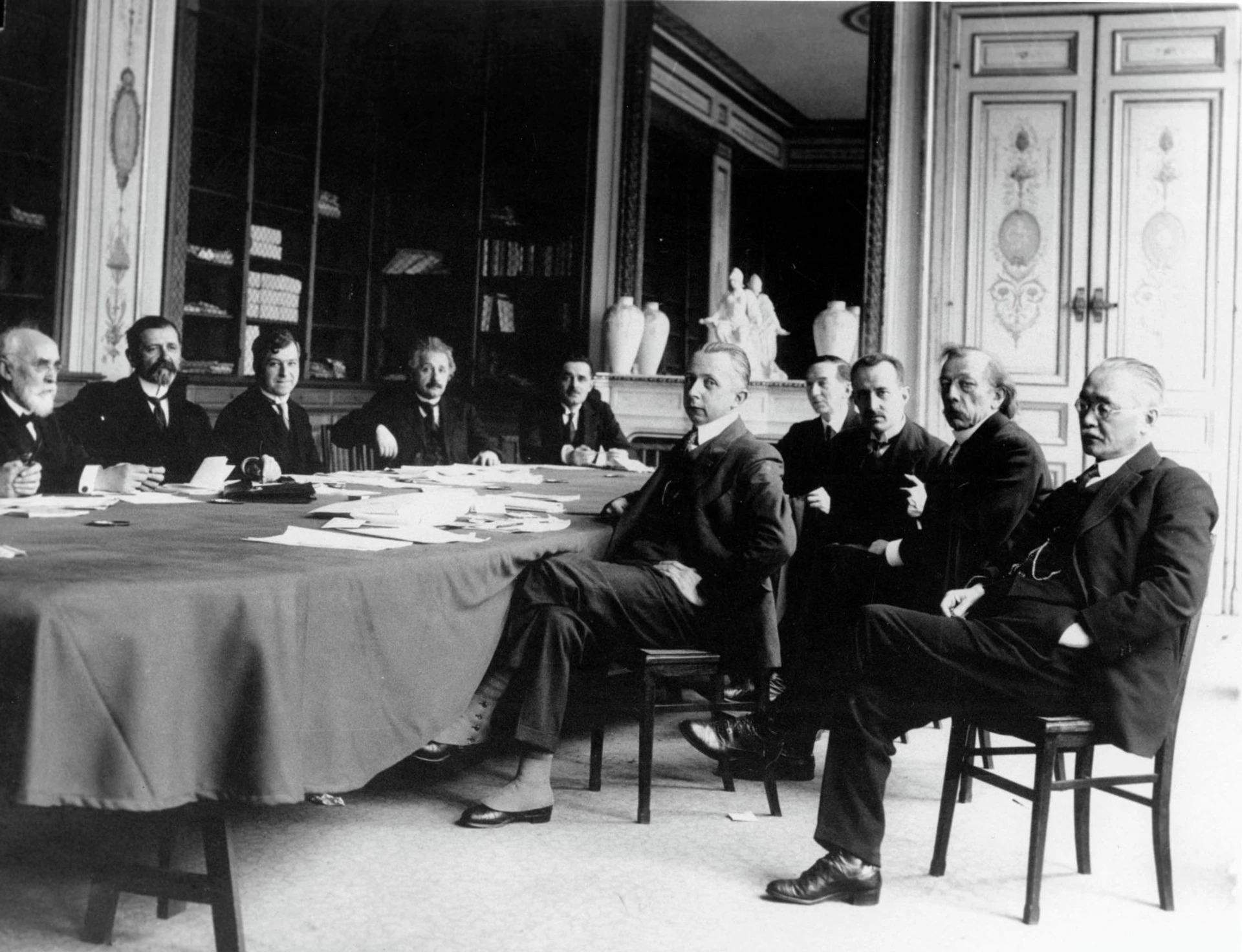 Lorentz (left) at the ICIC with Albert Einstein