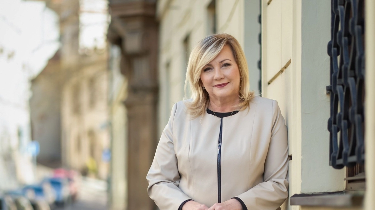 Podnikatelé mají poslední den na to, aby se registrovali jako plátci poplatků za Českou televizi a Český rozhlas